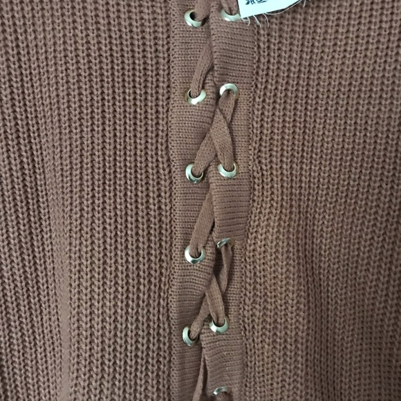Entro Rust Sweater - Picture 2 of 4